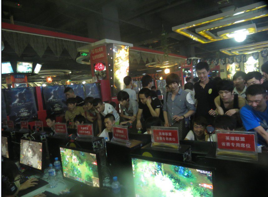 12月21日-12月27日，2022德玛西亚杯淘汰赛打响，角逐冠军归属，奇迹诞生，德玛西亚！