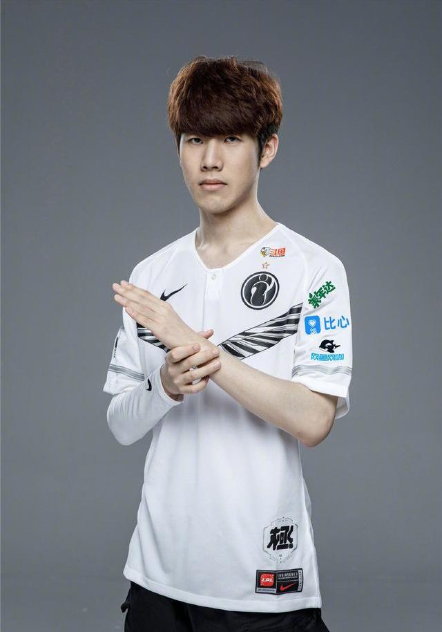 EPL S20 小组赛：16强手到擒来！ BIG 2-1 CoL